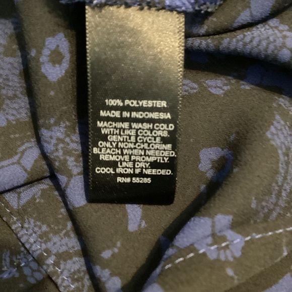 Express Blue & Black Print Semi-Sheer Split Back Sleeveless Tank Top Size XS - Picture 7 of 7